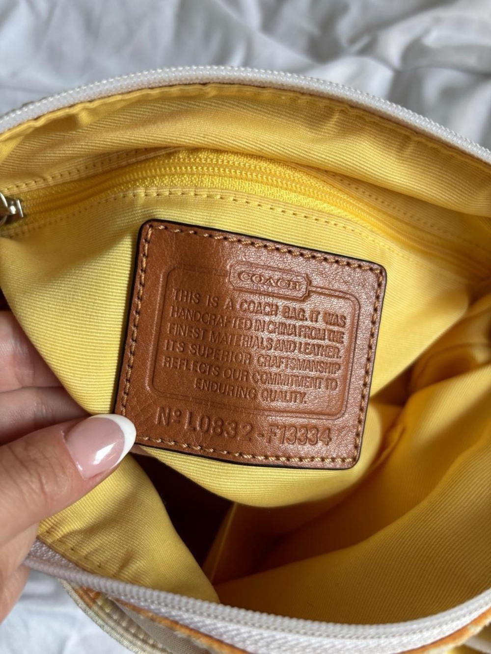 Vintage Coach signature scribble multicolour purse - Picture 7 of 7
